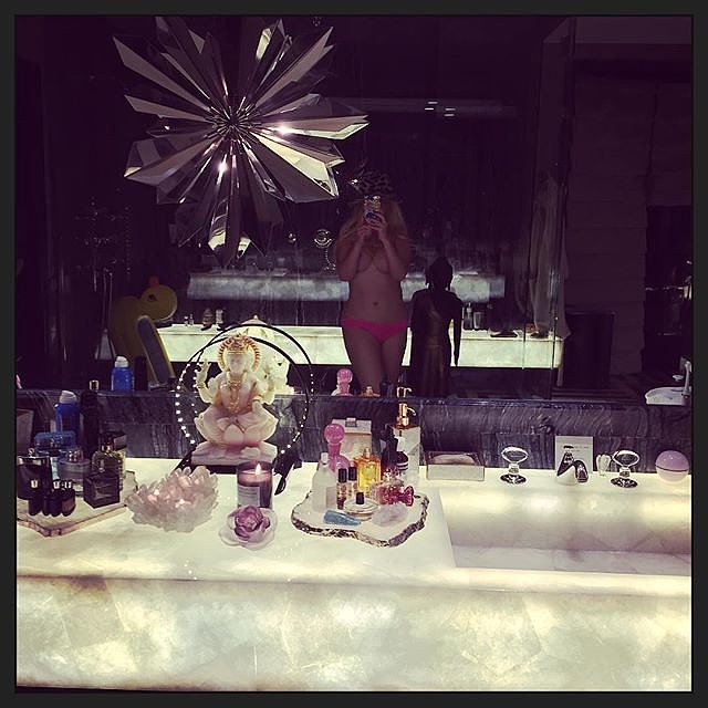 New  instagram topless Christina Aguilera nude photo